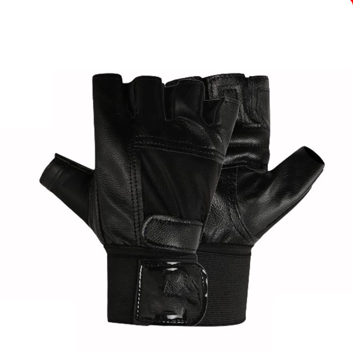 Clearance Clan Grip Gloves & Carry Bag